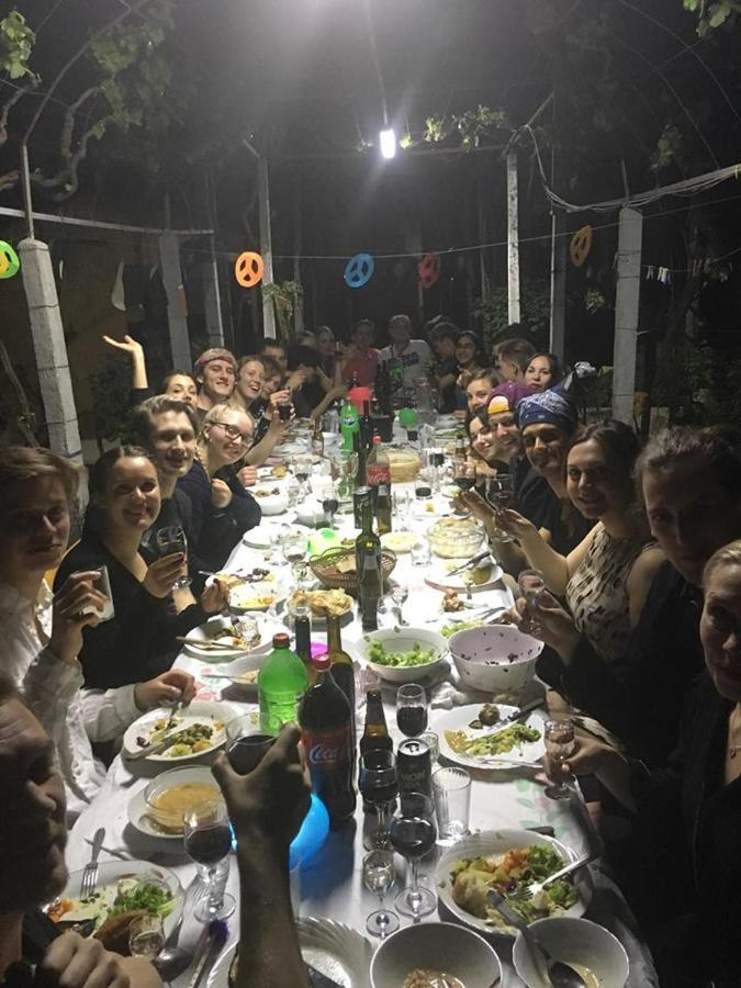 Florians GuesthouseShkodër エクステリア 写真